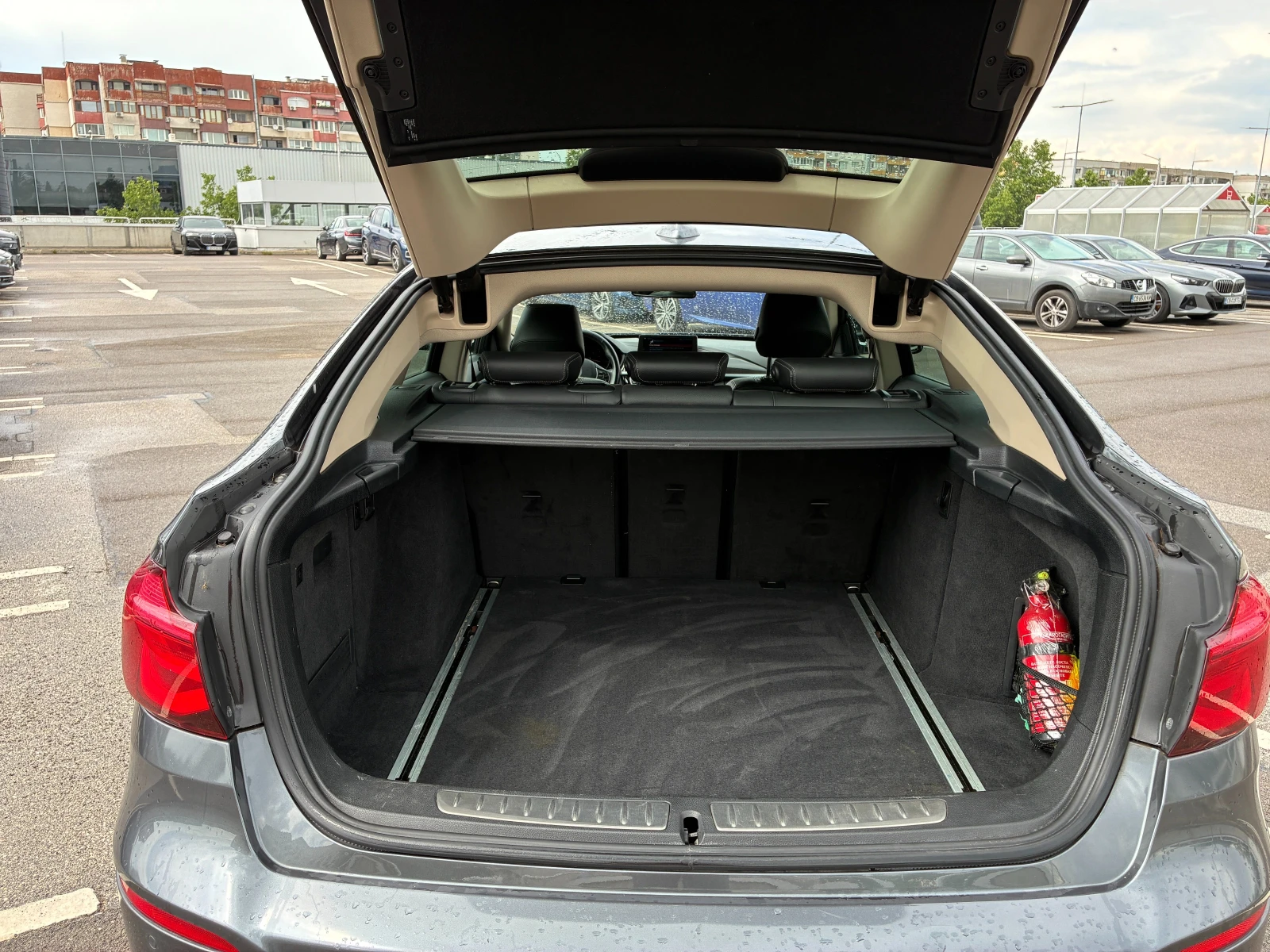 BMW 320 320d xDrive Gran Turismo, снимка 16 - Автомобили и джипове - 55024487