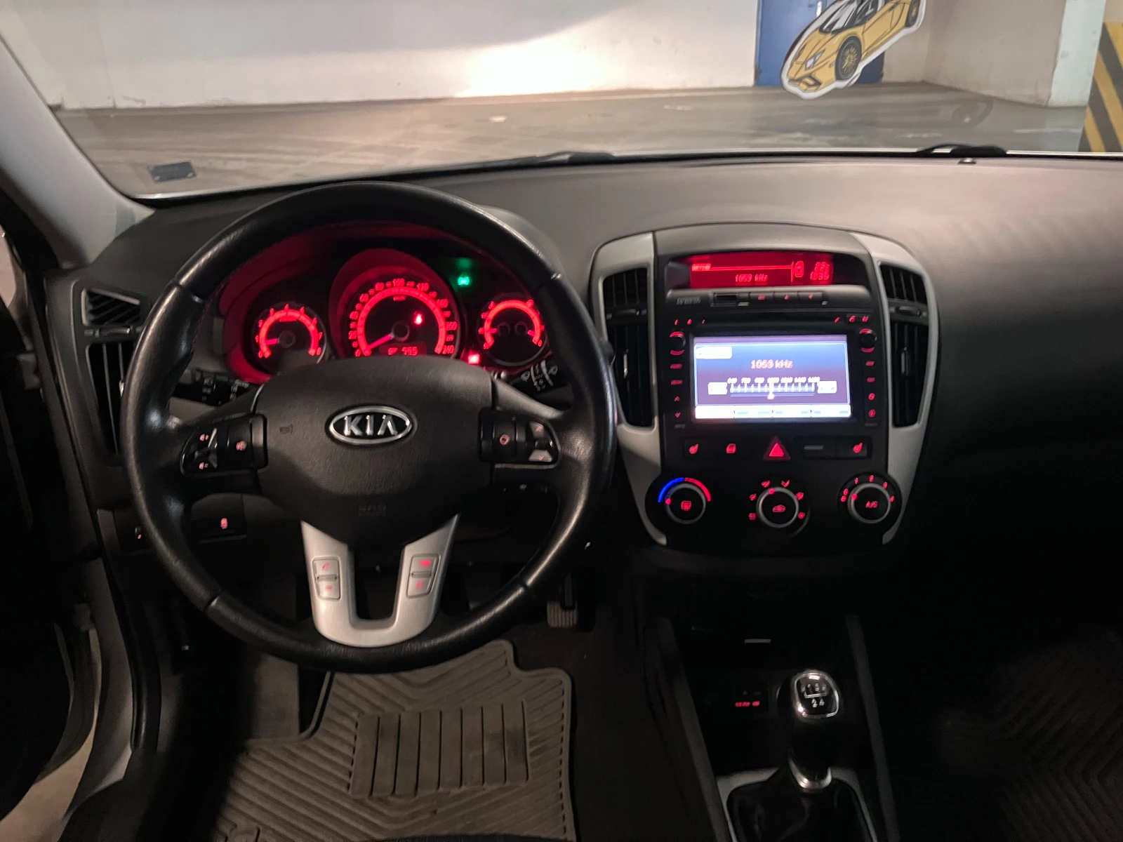 Kia Ceed 1.4, снимка 11 - Автомобили и джипове - 55053360