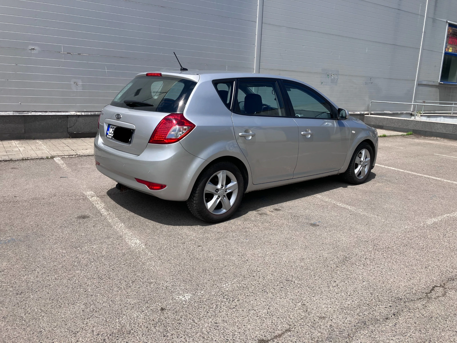 Kia Ceed 1.4, снимка 3 - Автомобили и джипове - 55053360