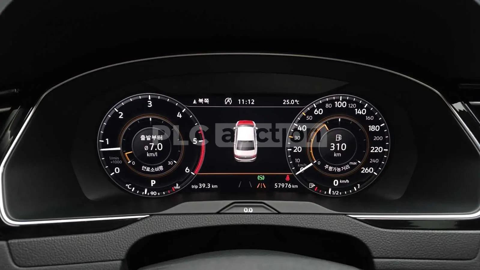 VW Passat 2.0TDI R-LINE PRESTIGE! PANO/HEAD-UP/CAM, снимка 8 - Автомобили и джипове - 55225323