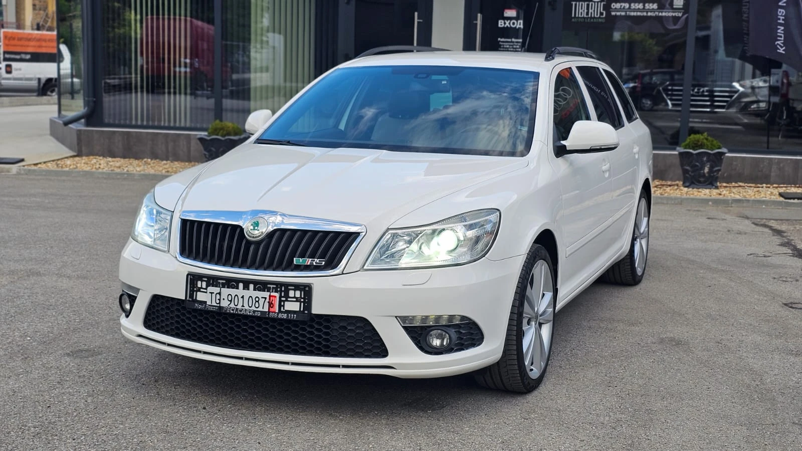 Skoda Octavia VRS 2.0TDi 170 6DSG CH-СОБСТВЕН ХОД-ИСТОРИЯ-ЛИЗИНГ, снимка 3 - Автомобили и джипове - 55233158
