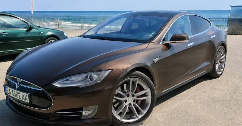 Tesla Model S