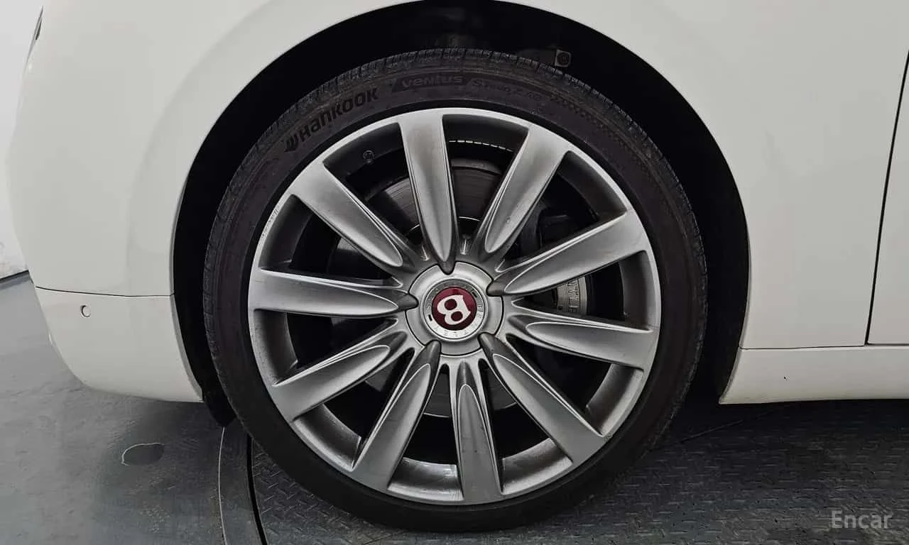 Bentley Flying Spur * 4.0 * ЦЕНА ДО БГ, снимка 16 - Автомобили и джипове - 55694690
