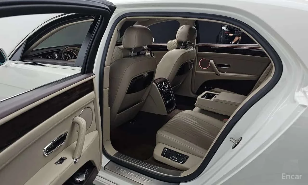 Bentley Flying Spur * 4.0 * ЦЕНА ДО БГ, снимка 15 - Автомобили и джипове - 55694690