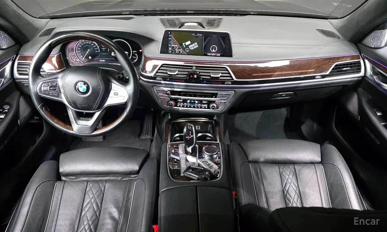 BMW 750 Li xDrive | АВТОФИНАНСИРАНЕ , снимка 7 - Автомобили и джипове - 55729057
