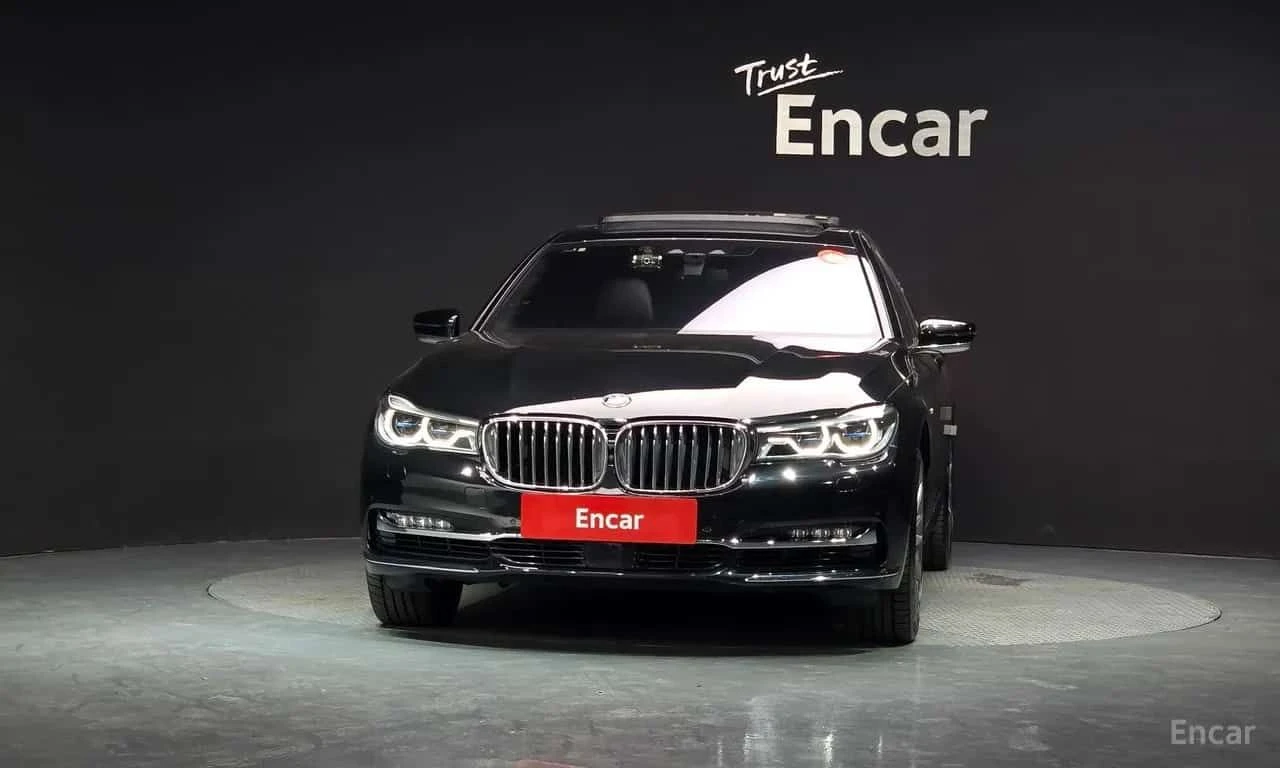 BMW 750 Li xDrive | АВТОФИНАНСИРАНЕ , снимка 3 - Автомобили и джипове - 55729057