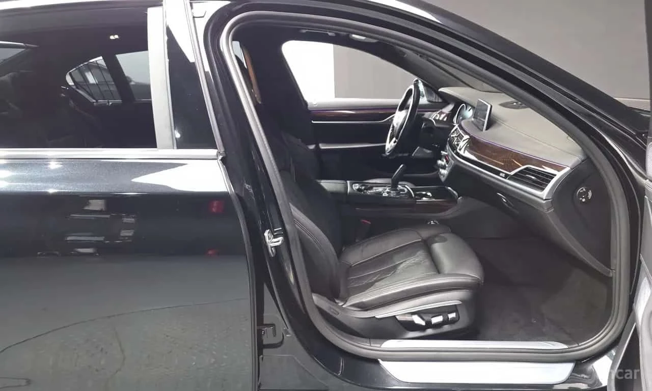 BMW 750 Li xDrive | АВТОФИНАНСИРАНЕ , снимка 10 - Автомобили и джипове - 55729057
