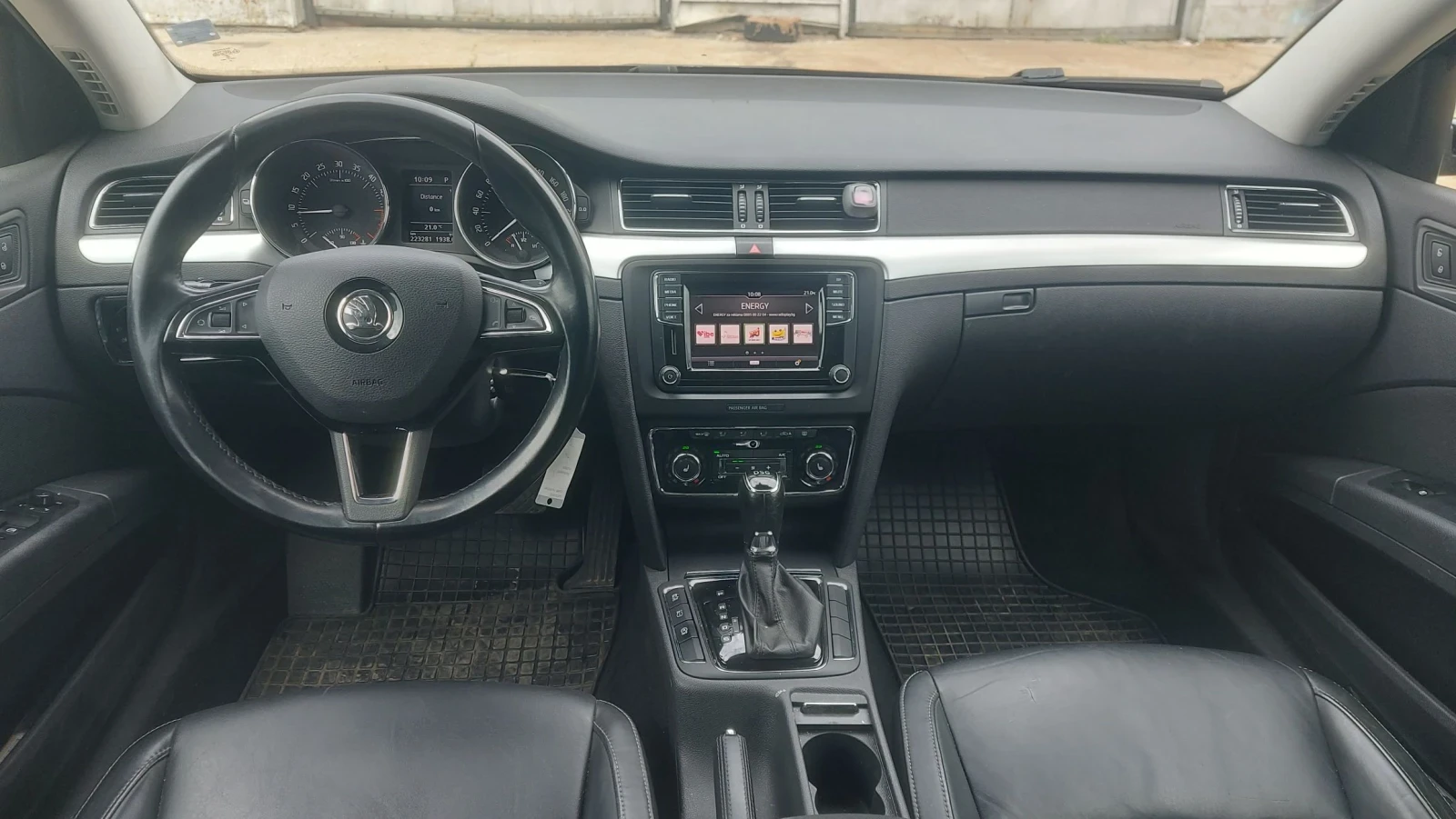 Skoda Superb, снимка 13 - Автомобили и джипове - 56279195