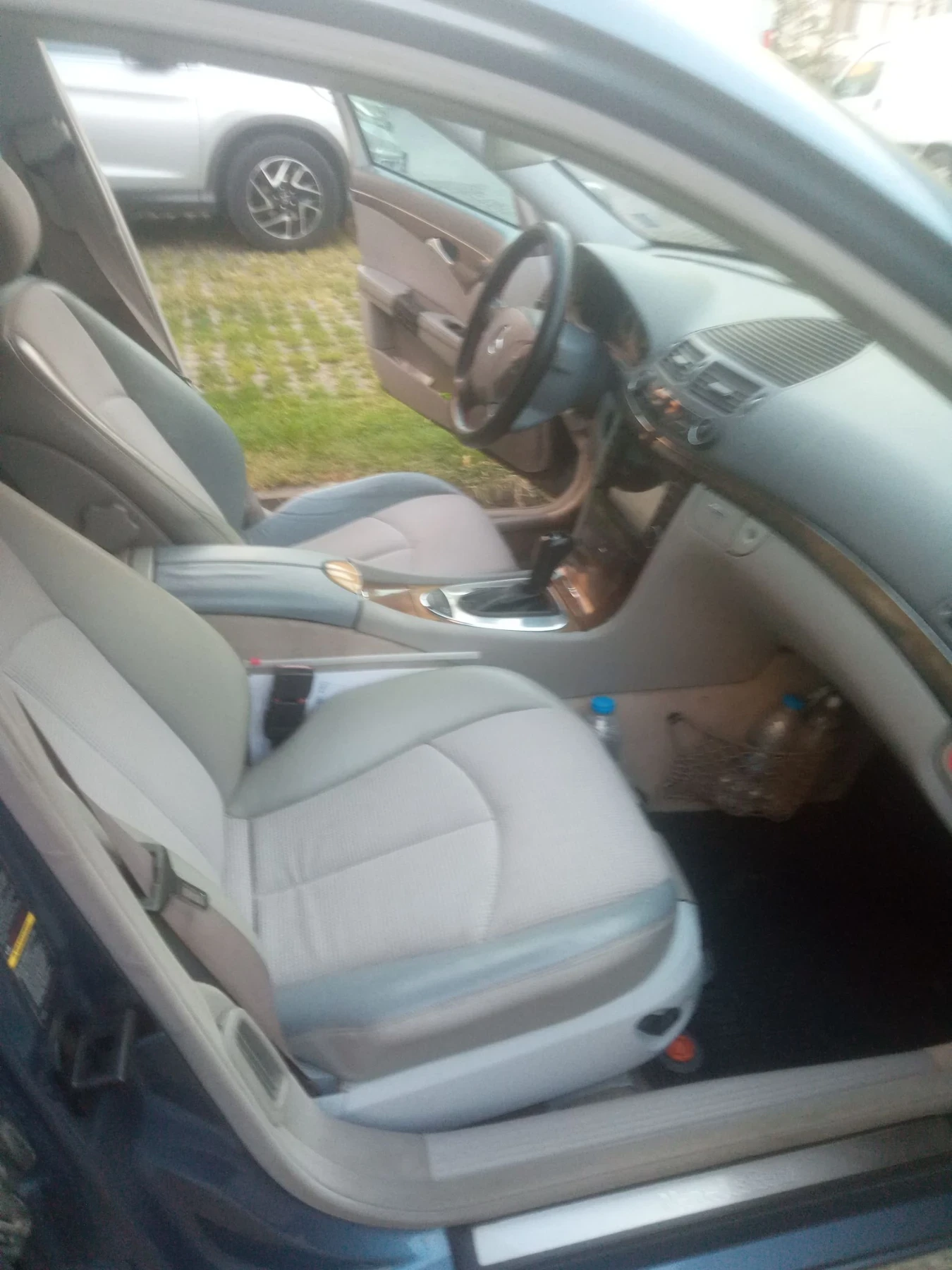 Mercedes-Benz E 320 Авангард, снимка 11 - Автомобили и джипове - 56301332