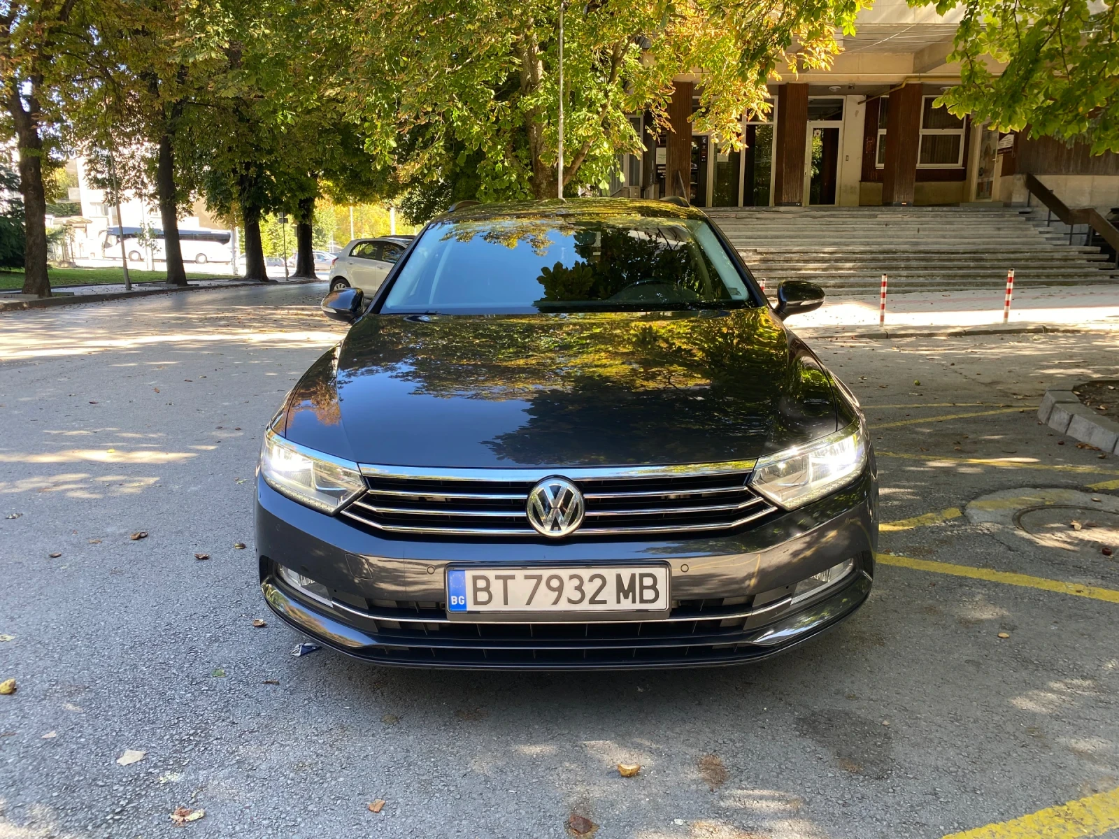 VW Passat B8, снимка 2 - Автомобили и джипове - 56337745
