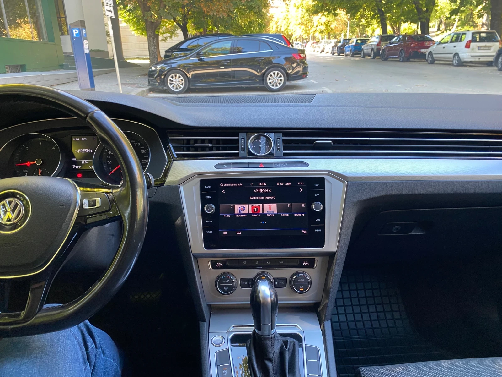 VW Passat B8, снимка 10 - Автомобили и джипове - 56337745