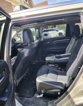 Toyota Highlander HYBRID LIMITED * AWD * БЕЗ ИНЦИДЕНТИ * CARFAX , снимка 11