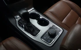 Jeep Grand cherokee OVERLAND* 3.6* DISTR* ПАНО* ПОДГРЕВИ* ОБДУХ* FULL, снимка 7