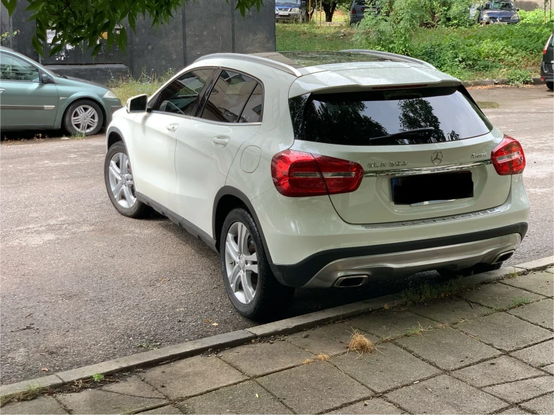 Mercedes-Benz GLA 250 4matic Бензин, снимка 8 - Автомобили и джипове - 52513151