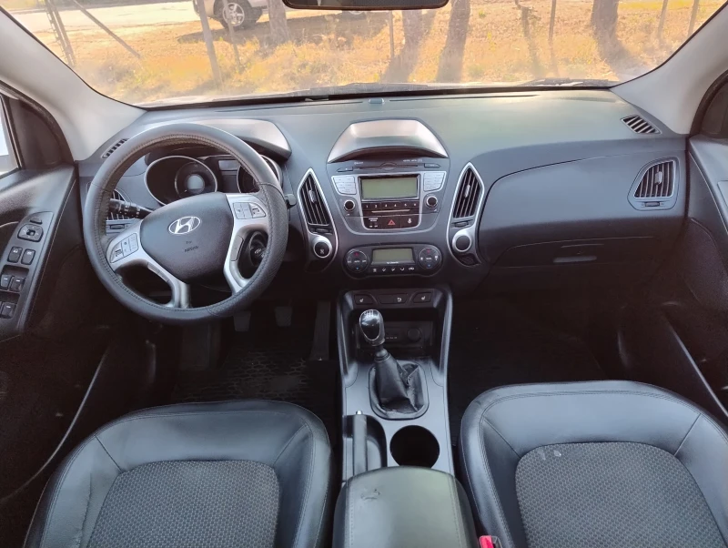 Hyundai IX35 1.7CRD, снимка 6 - Автомобили и джипове - 47681092