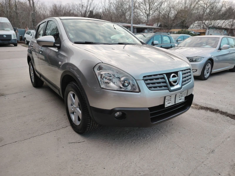 Nissan Qashqai 2.0 i, снимка 4 - Автомобили и джипове - 48677155