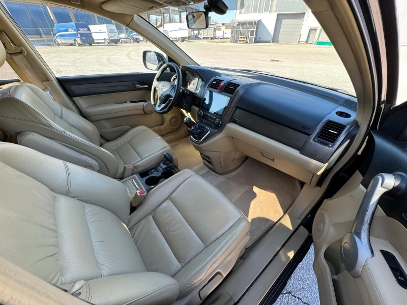 Honda Cr-v Executive Navi Panorama Обсл. Фактури за всичко., снимка 11 - Автомобили и джипове - 49419443