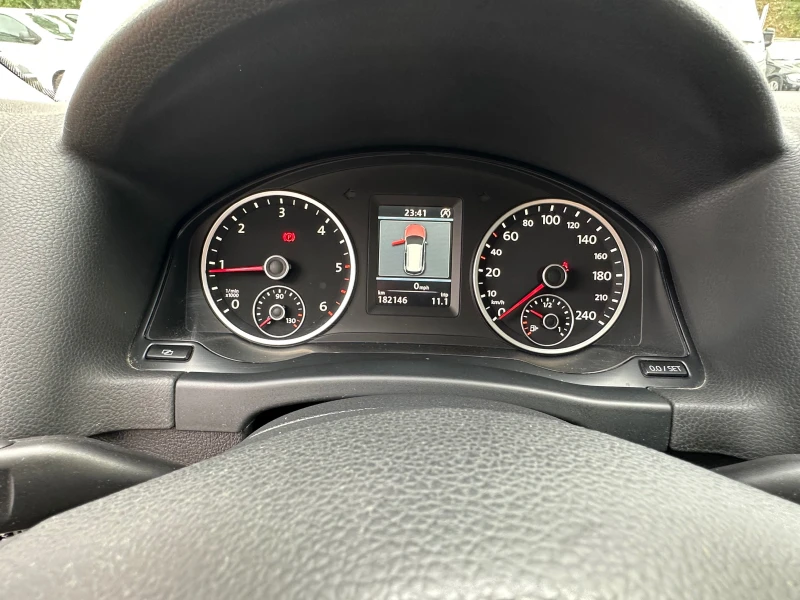 VW Tiguan 2.0TDI* FACE* PANORAMA* TOP, снимка 15 - Автомобили и джипове - 52097549