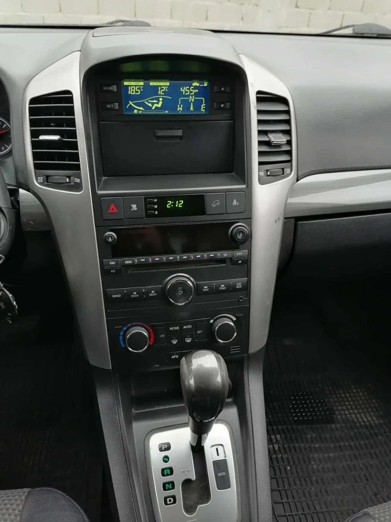 Chevrolet Captiva, снимка 12 - Автомобили и джипове - 52661767