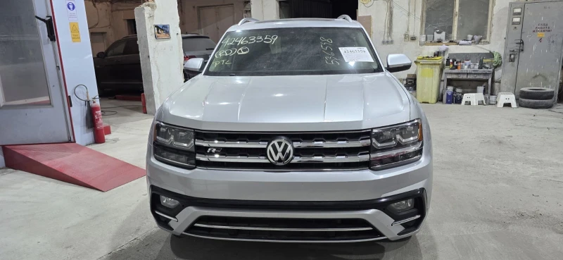 VW Atlas SEL R-line 3.6 V6, снимка 2 - Автомобили и джипове - 52729446
