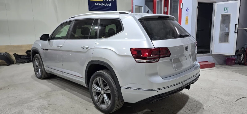 VW Atlas SEL R-line 3.6 V6, снимка 5 - Автомобили и джипове - 52729446