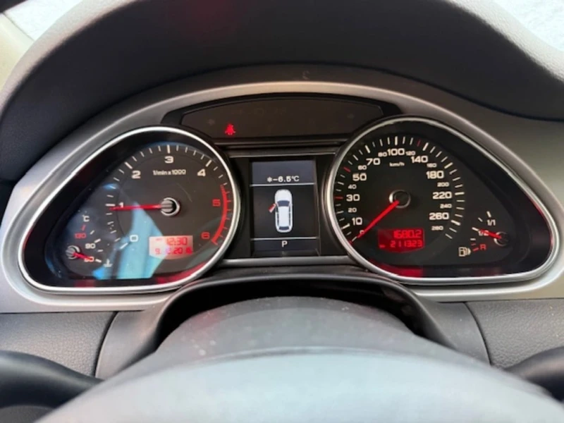 Audi Q7 * Quattro 4dr 3.0L TDI Premium * CARFAX * ЦЕНА ДО , снимка 11 - Автомобили и джипове - 52803487