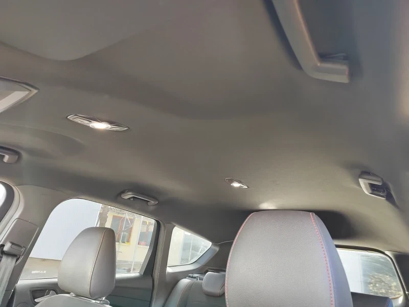 Ford Kuga 2000м3 180кс. 4х4 - изображение 6