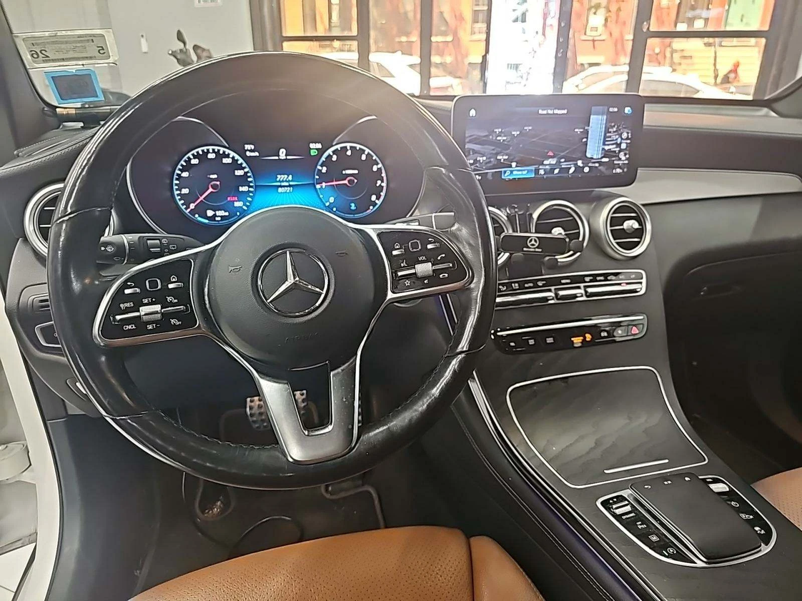 Mercedes-Benz GLC 300 4MATIC - изображение 6