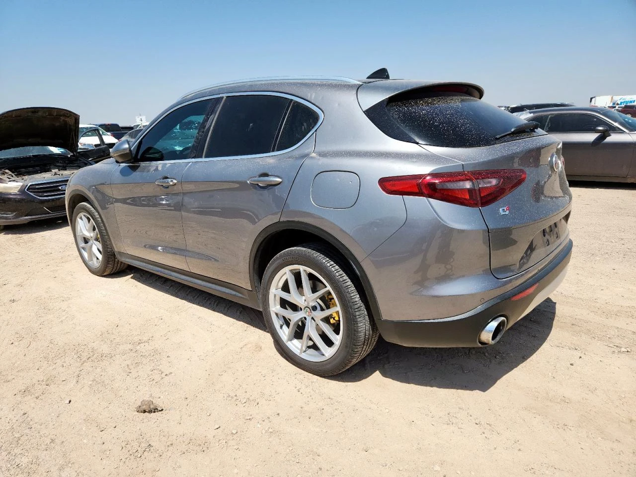 Alfa Romeo Stelvio Ti 280кс * Възможност за Лизинг*  - изображение 2
