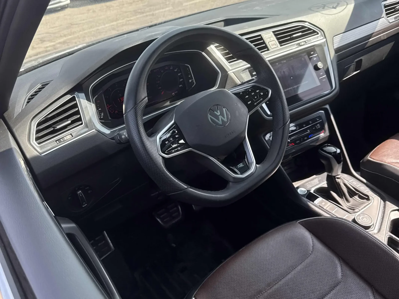 VW Tiguan Highline R-Line - изображение 6