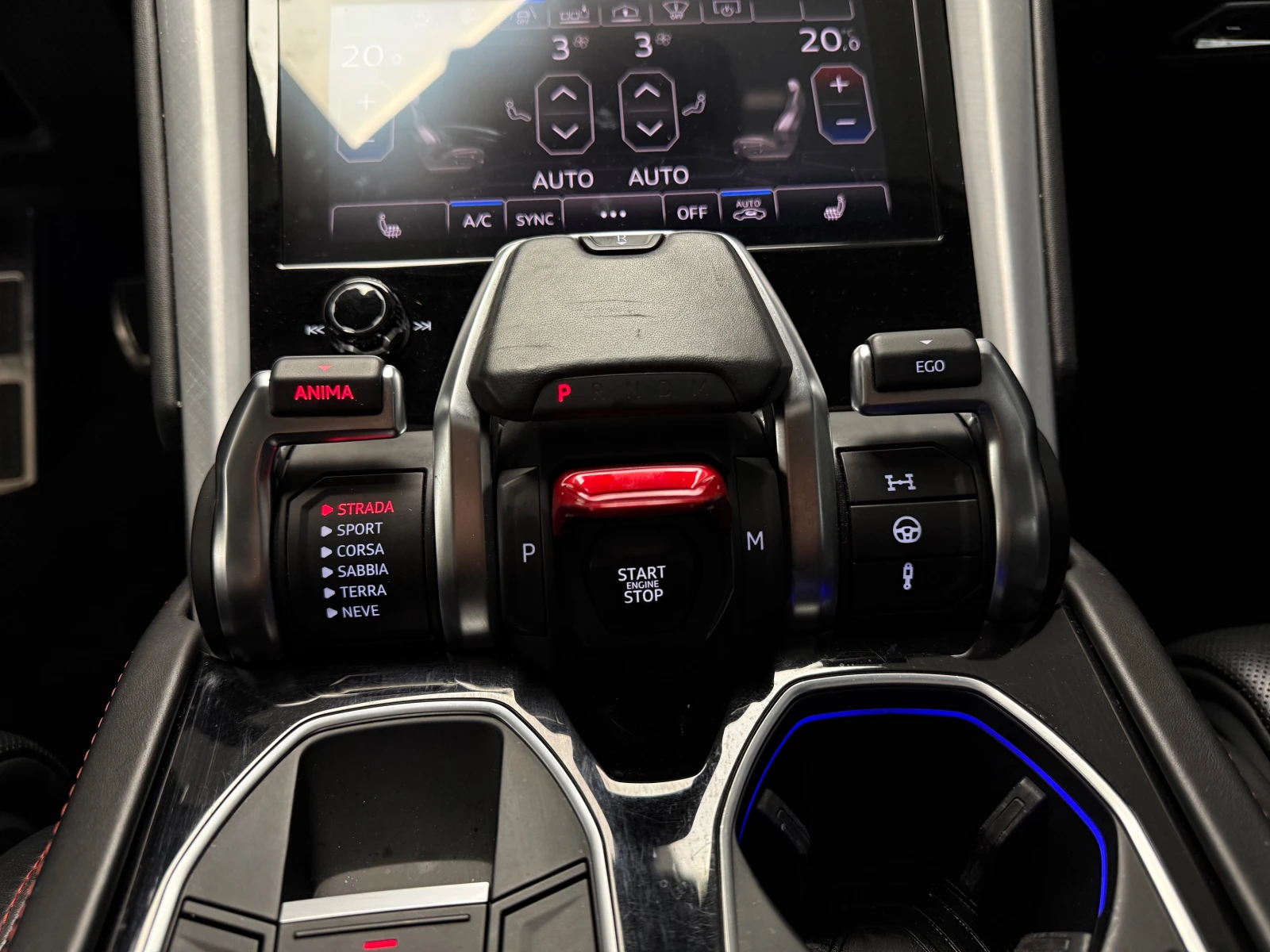 Lamborghini Urus BLACK ON BLACK 4.0 TwinTurbo | Mobile.bg   13