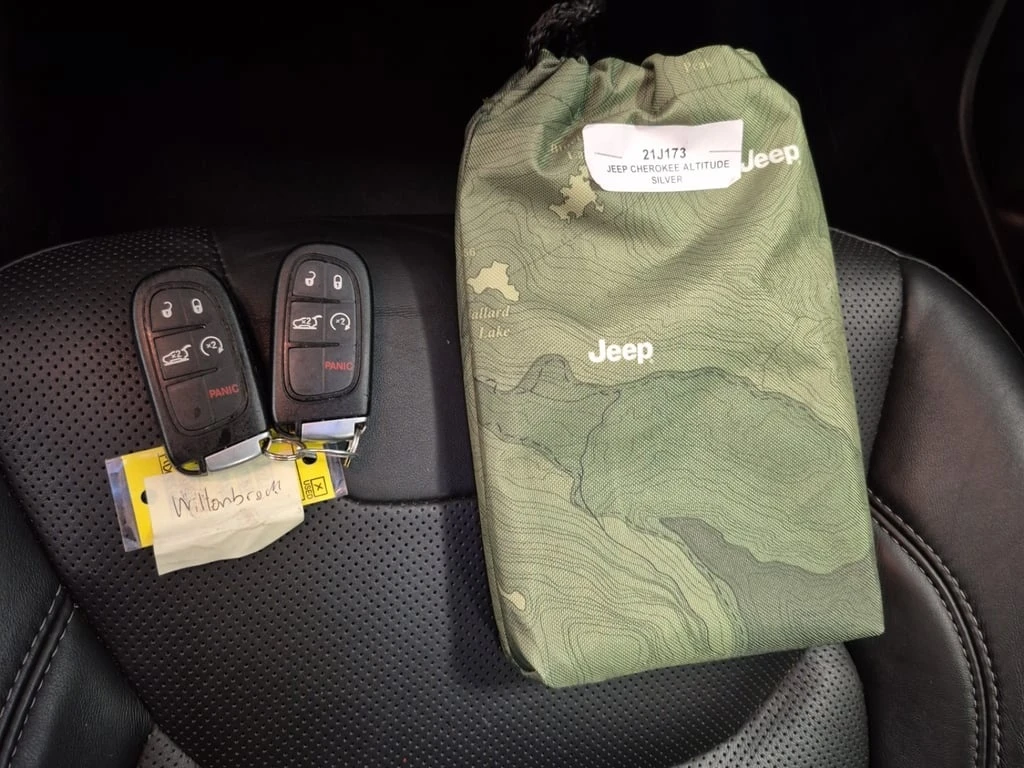 Jeep Cherokee * ALTITUDE * CARFAX * БЕЗ ПЪРВОНАЧАЛНА ВНОСКА - изображение 8