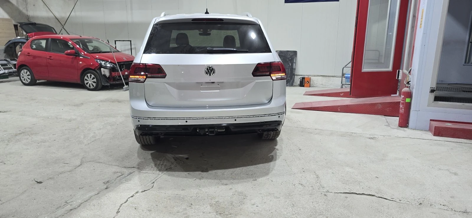 VW Atlas SEL R-line - изображение 6