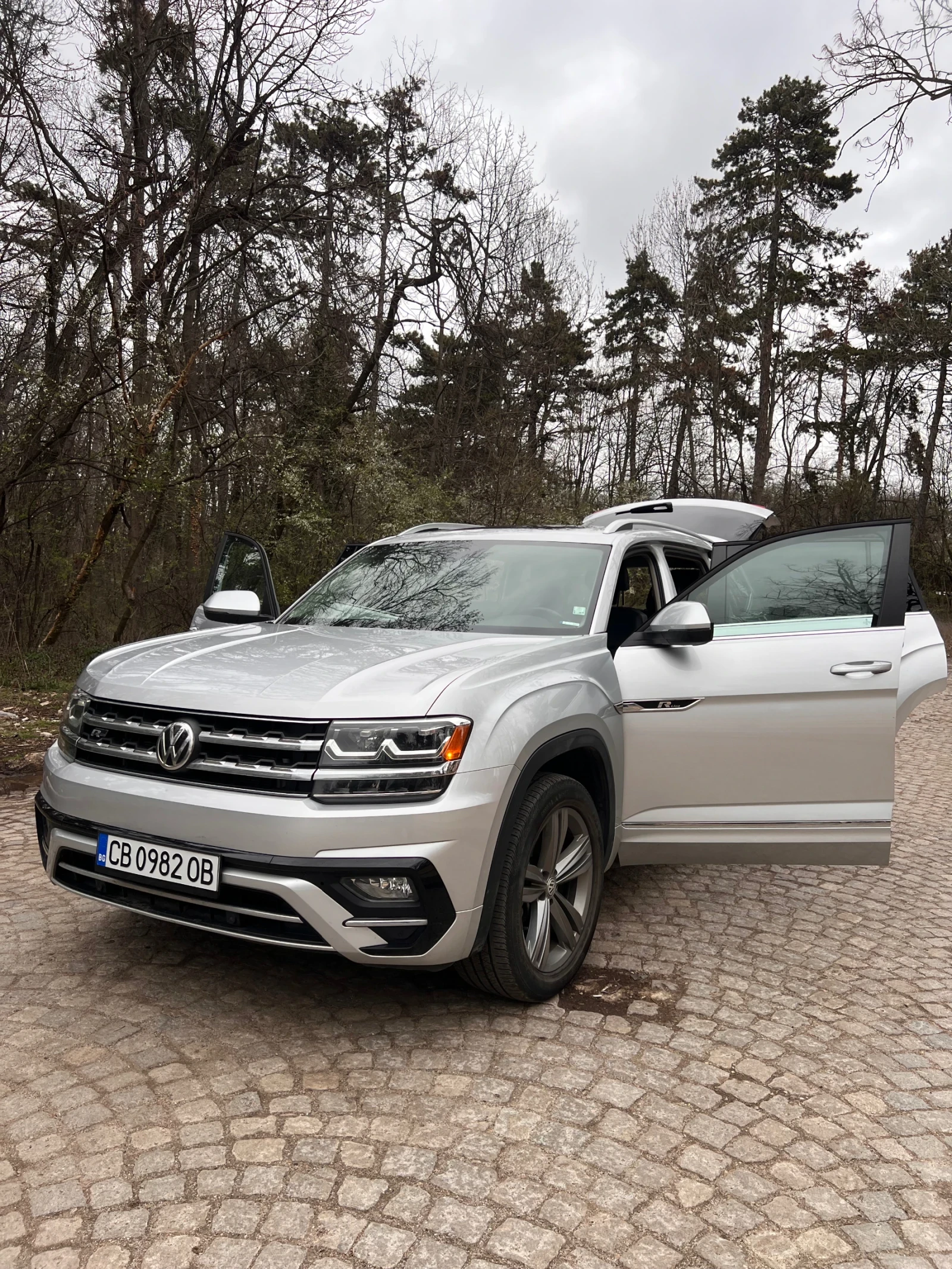 VW Atlas SEL R-line 3.6 V6, снимка 15 - Автомобили и джипове - 54162044