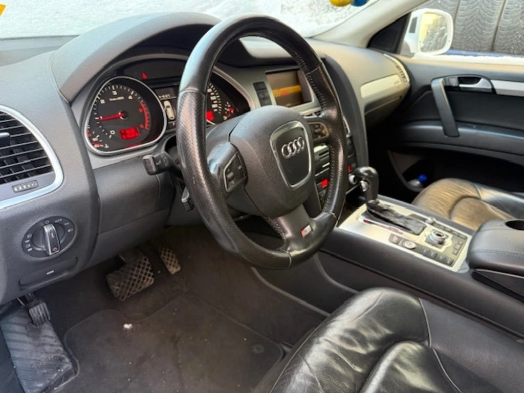 Audi Q7 * Quattro 4dr 3.0L TDI Premium * CARFAX * ЦЕНА ДО  - изображение 6