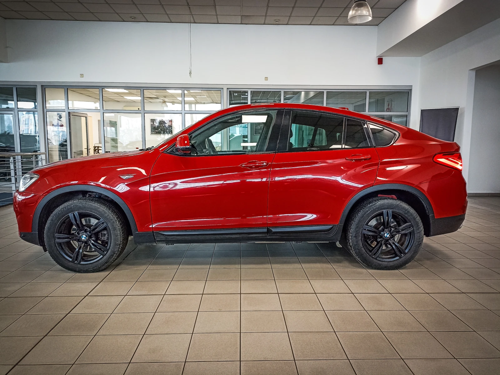 BMW X4 20d X-Line package - изображение 8