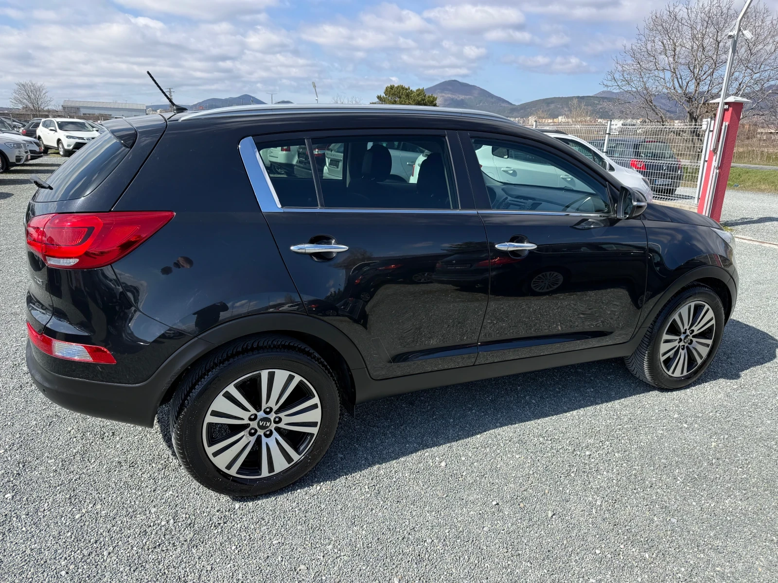 Kia Sportage (KATO НОВА) - изображение 5
