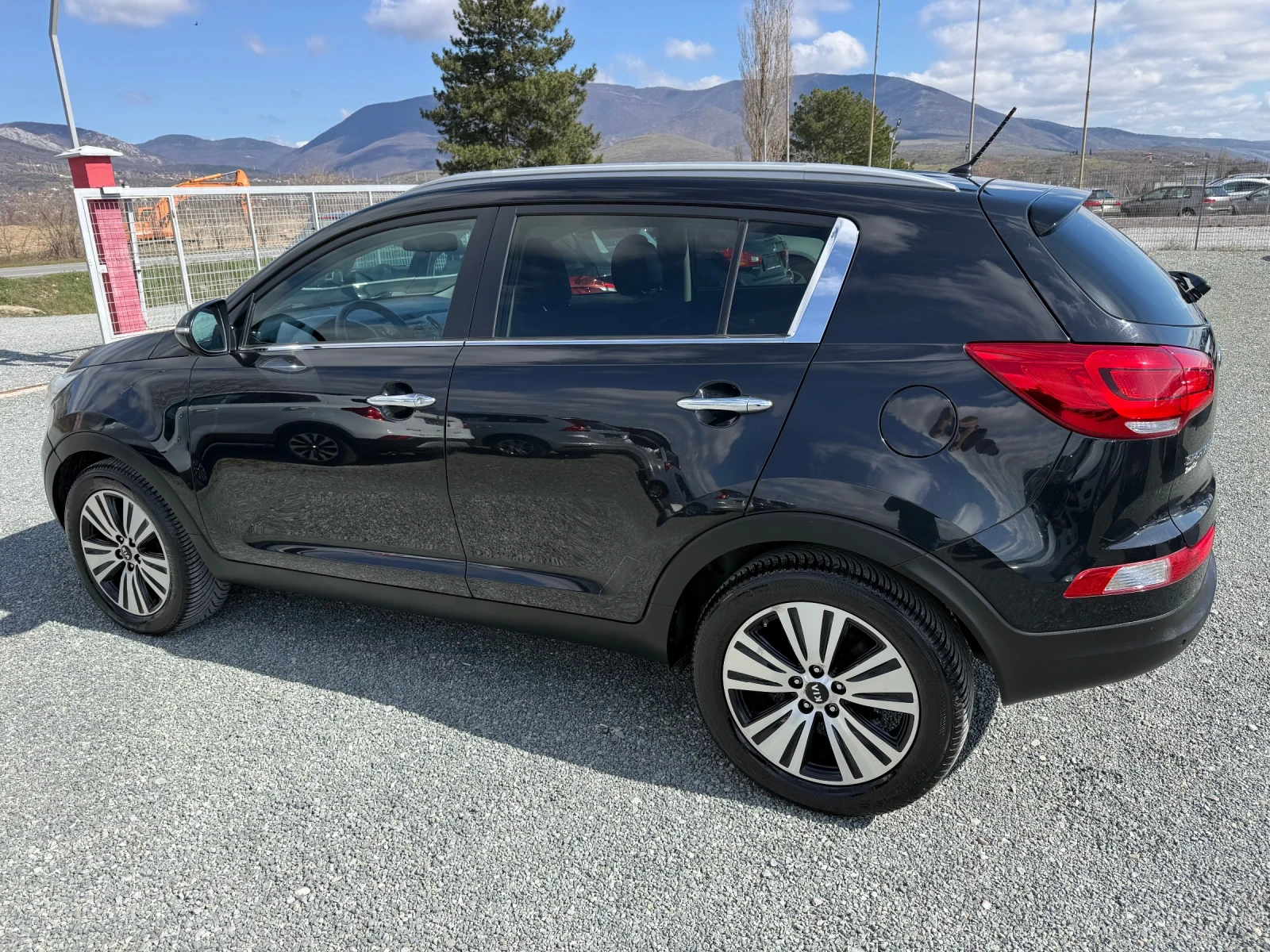 Kia Sportage (KATO НОВА) - изображение 9