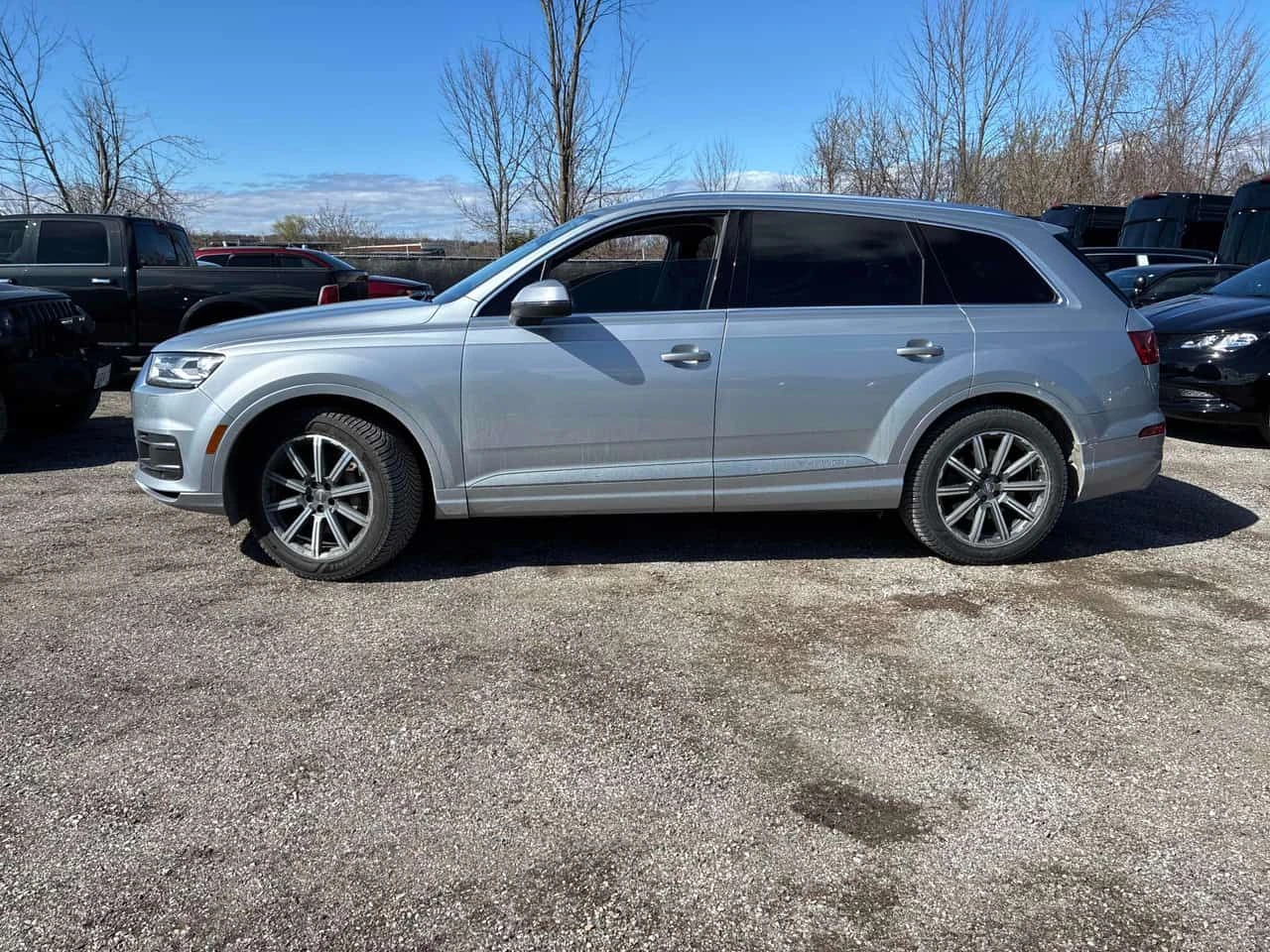 Audi Q7 * Komfort * ПОДГРЕВИ* ДВА КЛЮЧА* KEYLESS* , снимка 2 - Автомобили и джипове - 54375387
