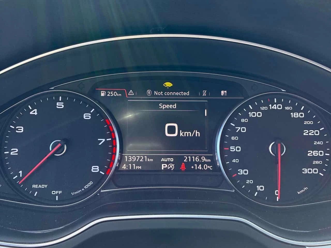 Audi Q7 * Komfort * ПОДГРЕВИ* ДВА КЛЮЧА* KEYLESS* , снимка 8 - Автомобили и джипове - 54375387