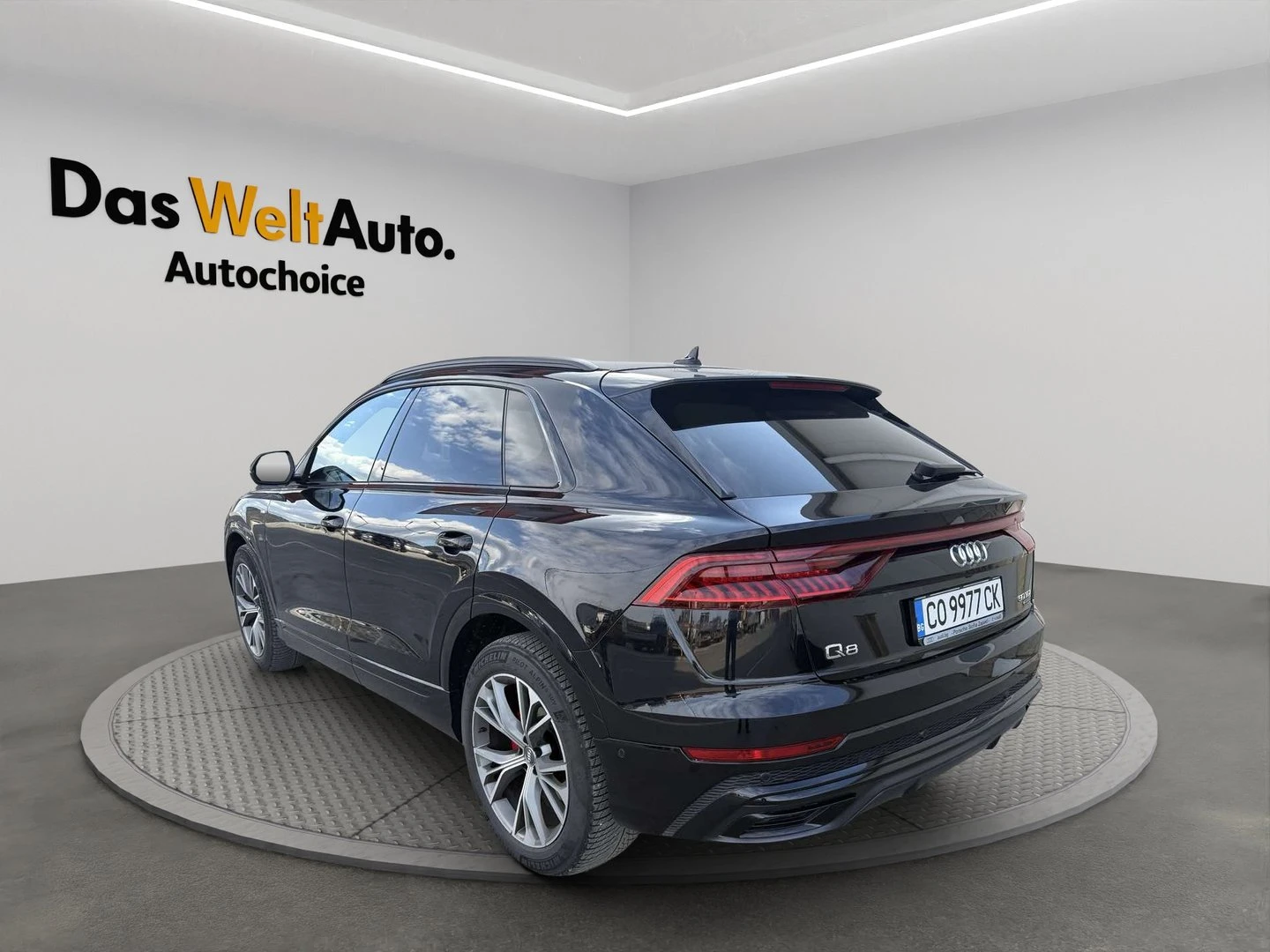 Audi Q8, снимка 4 - Автомобили и джипове - 54753722