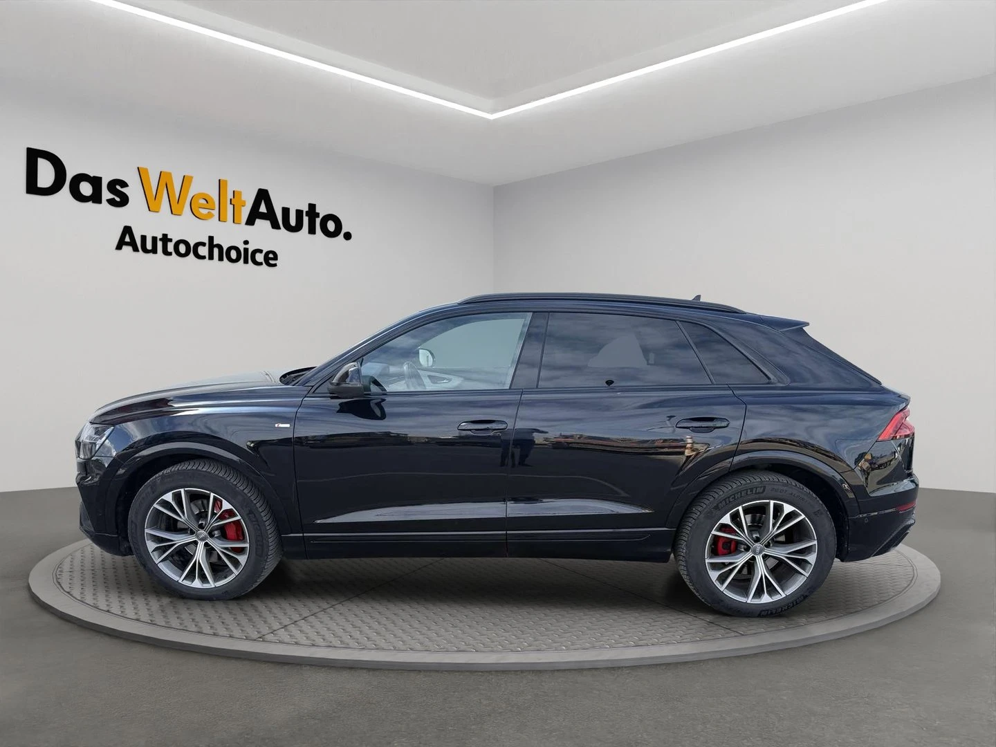 Audi Q8, снимка 2 - Автомобили и джипове - 54753722