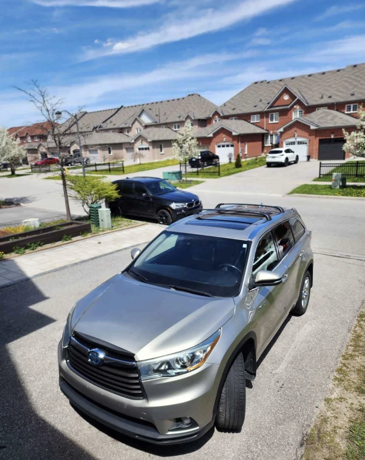 Toyota Highlander HYBRID LIMITED * AWD * БЕЗ ИНЦИДЕНТИ * CARFAX , снимка 3 - Автомобили и джипове - 54668527