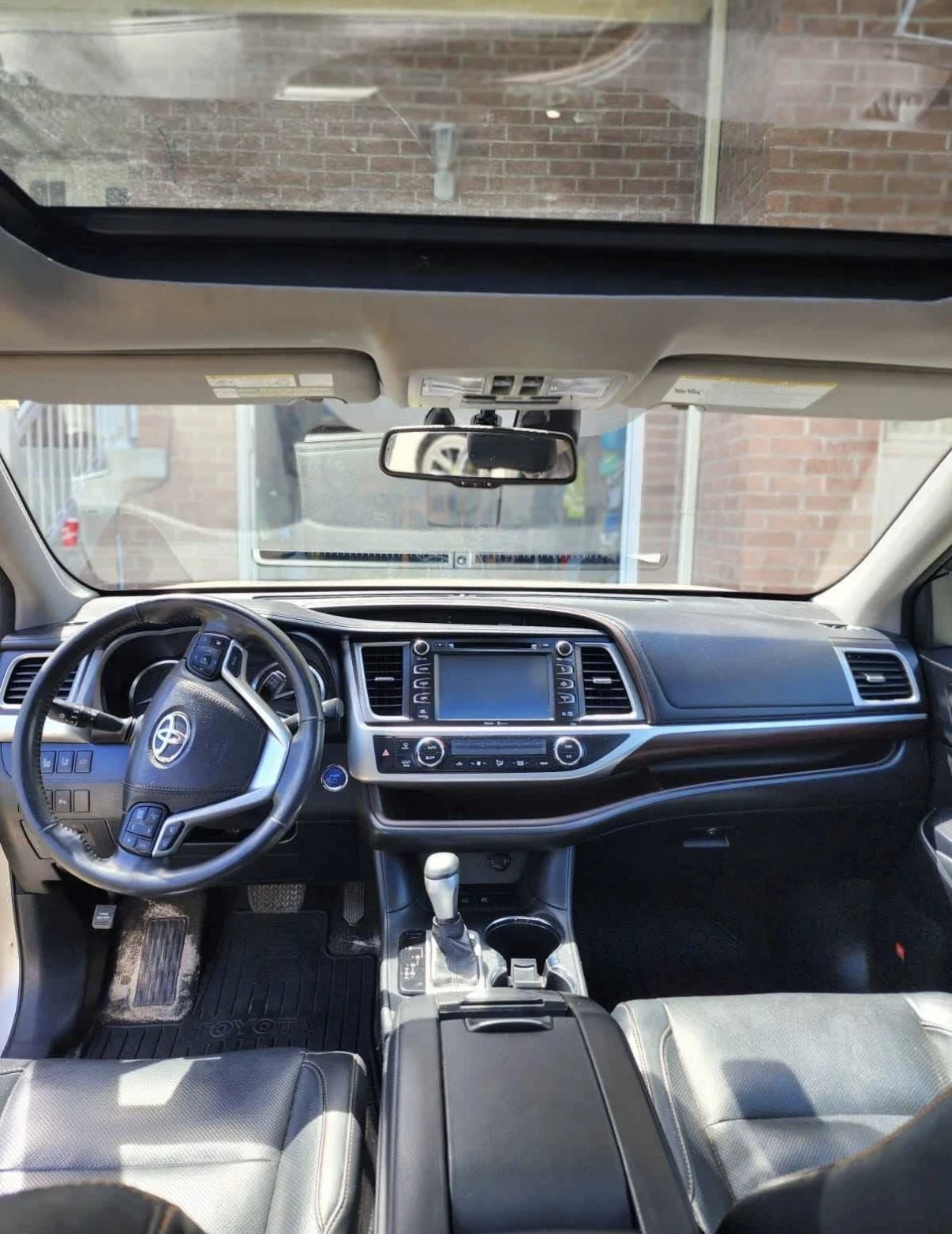 Toyota Highlander HYBRID LIMITED * AWD * БЕЗ ИНЦИДЕНТИ * CARFAX , снимка 10 - Автомобили и джипове - 54668527