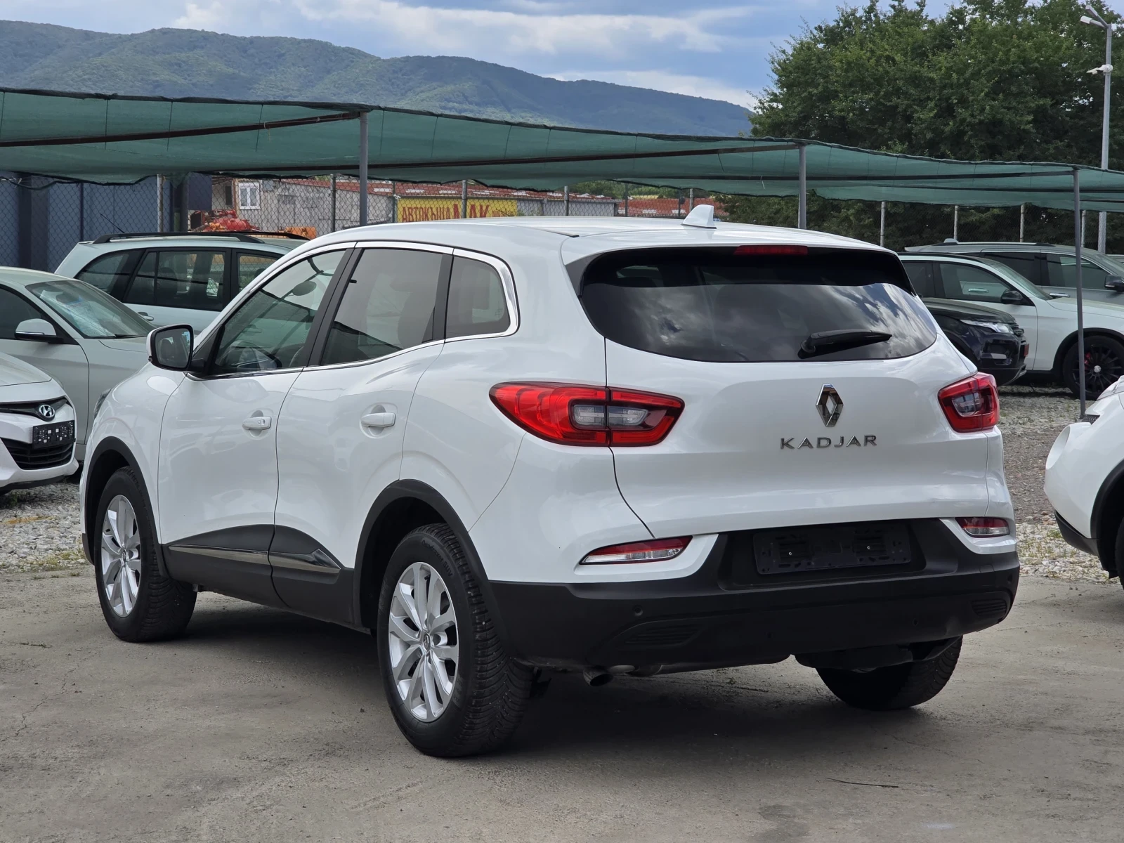 Renault Kadjar Внос Италия Топ състояние, снимка 7 - Автомобили и джипове - 54944164