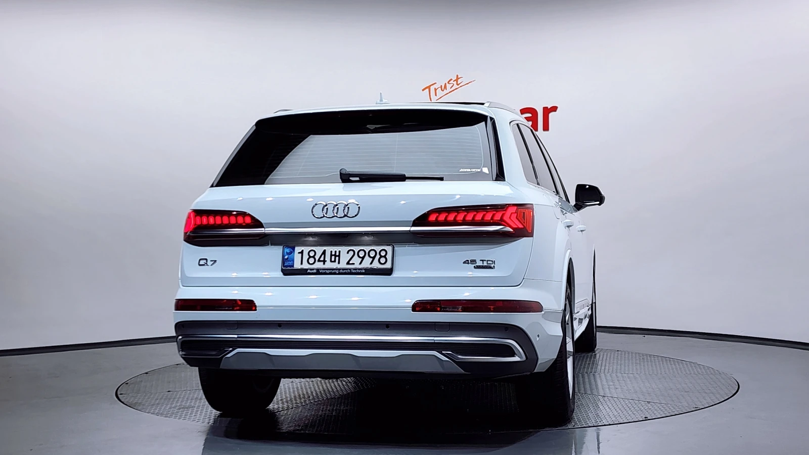 Audi Q7 8ZF* HEAD-UP* DIS* ОБДУХ* PANO* 360* КРАЙНА ЦЕНА, снимка 4 - Автомобили и джипове - 55043651
