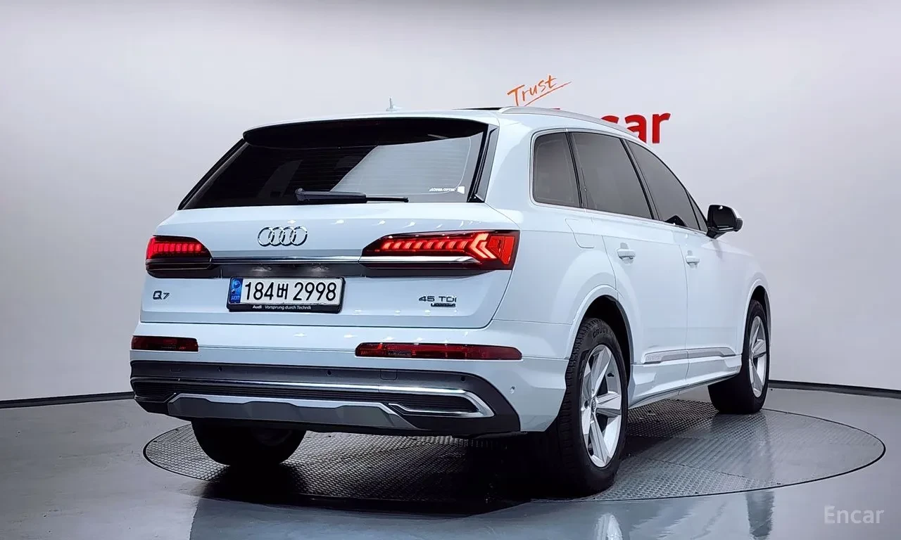 Audi Q7 8ZF* HEAD-UP* DIS* ОБДУХ* PANO* 360* КРАЙНА ЦЕНА, снимка 3 - Автомобили и джипове - 55043651
