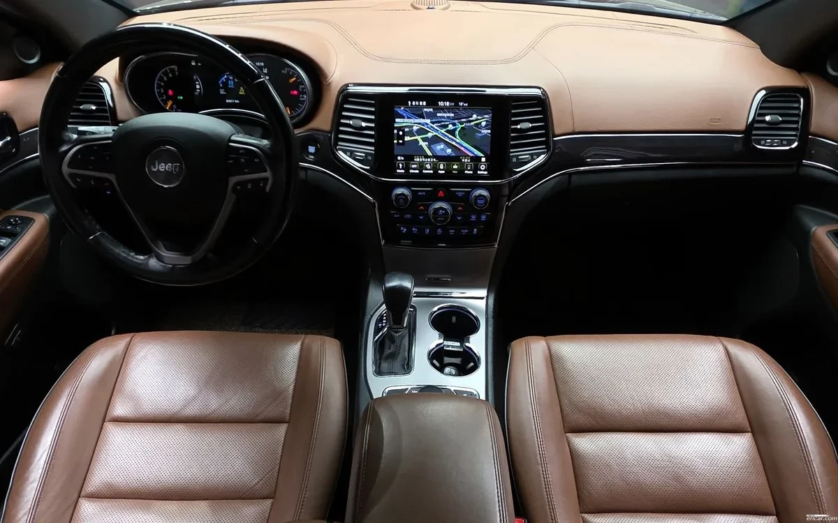 Jeep Grand cherokee OVERLAND* 3.6* DISTR* ПАНО* ПОДГРЕВИ* ОБДУХ* FULL, снимка 4 - Автомобили и джипове - 55087800