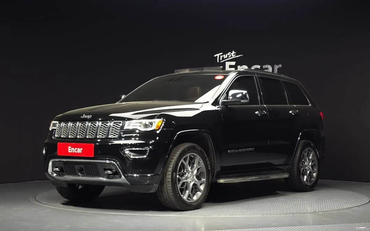 Jeep Grand cherokee OVERLAND* 3.6* DISTR* ПАНО* ПОДГРЕВИ* ОБДУХ* FULL