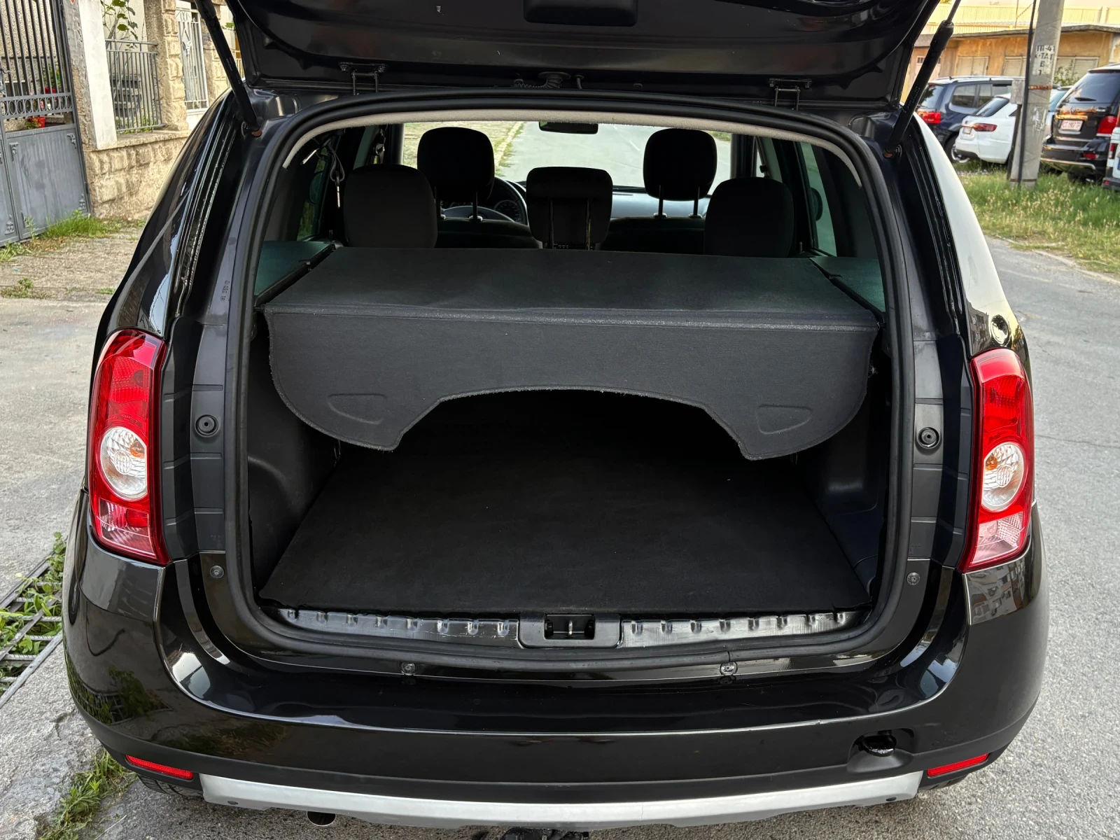 Dacia Duster 1.5DCI 4X4# КЛИМАТИК# , снимка 13 - Автомобили и джипове - 55354541